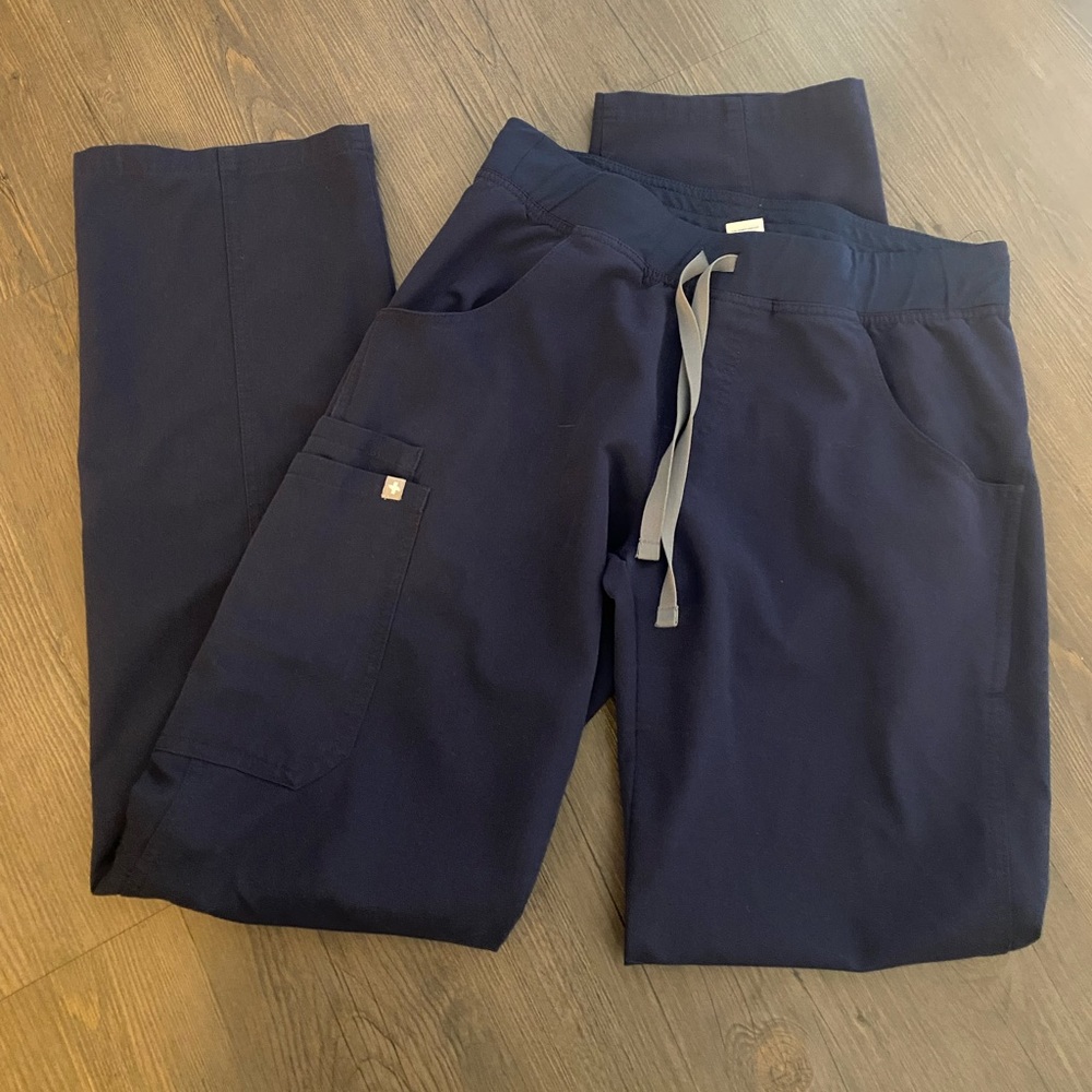 Figs Kade Cargo scrub pants.